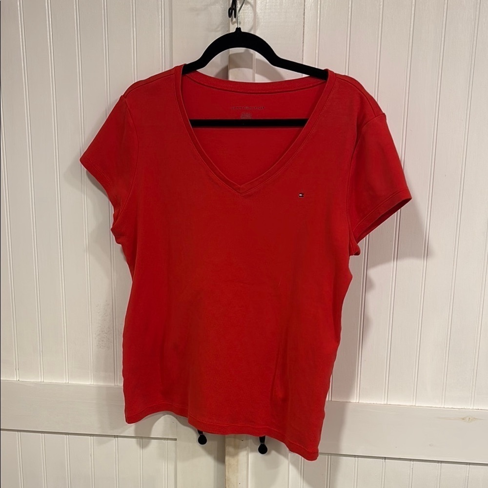 Tommy Hilfiger Women's Red V-Neck Top size XL (fits like L)
